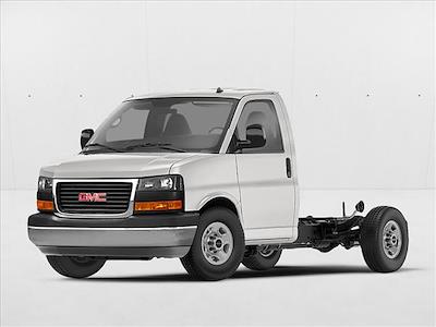 Used 2018 GMC Savana 3500 - photo 1