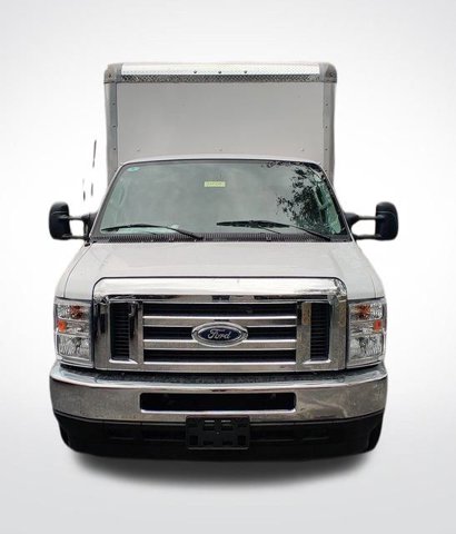 New 2025 Ford E-350 - photo 7