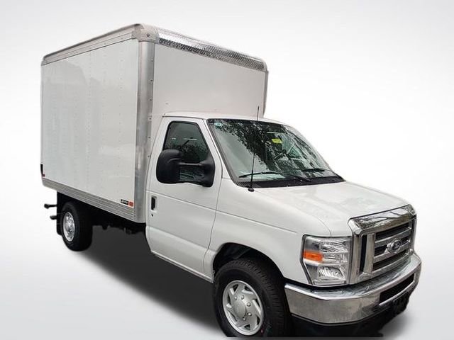 New 2025 Ford E-350 - photo 8