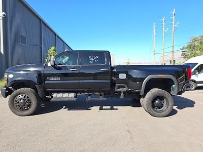 2022 Chevrolet Silverado 5500 Crew Cab DRW 4WD Cab Chassis for sale #25F400T - photo 1
