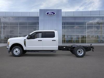 2026 Ford F-350 Crew Cab DRW 4WD Cab Chassis for sale #26F297 - photo 1