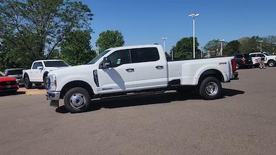 2025 Ford F-350 Crew Cab DRW 4WD Pickup for sale #SED59673 - photo 1