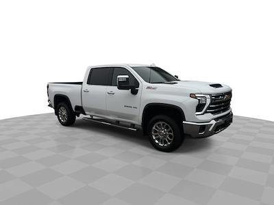 Used 2025 Chevrolet Silverado 2500 - photo 1