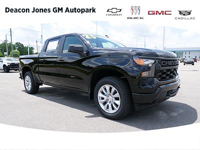 New 2025 Chevrolet Silverado 1500 Custom Crew Cab 4WD Pickup for sale #C150331 - photo 1