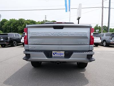 New 2025 Chevrolet Silverado 1500 Custom Crew Cab 4WD Pickup for sale #C150332 - photo 2