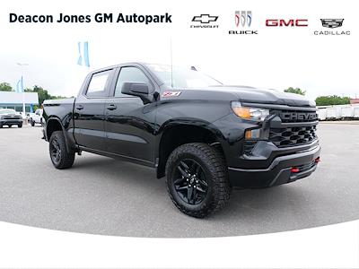 New 2025 Chevrolet Silverado 1500 Custom Crew Cab 4WD Pickup for sale #C150356 - photo 1