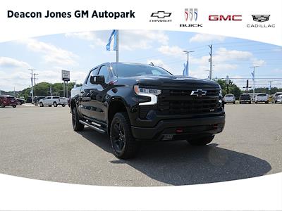New 2025 Chevrolet Silverado 1500 LT Crew Cab 4WD Pickup for sale #C150399 - photo 1