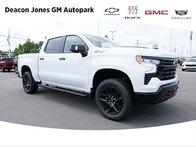 New 2025 Chevrolet Silverado 1500 LT Crew Cab 4WD Pickup for sale #DC150342 - photo 1