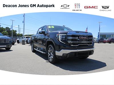New 2025 GMC Sierra 1500 SLT Crew Cab 4WD Pickup for sale #G350337 - photo 1