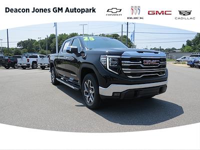 New 2025 GMC Sierra 1500 SLT Crew Cab 4WD Pickup for sale #G350380 - photo 1