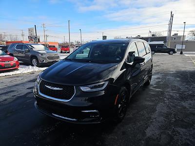 2023 Chrysler Pacifica FWD Minivan for sale #2352649 - photo 1