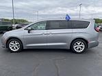 2018 Chrysler Pacifica FWD Minivan for sale #1817115 - photo 2