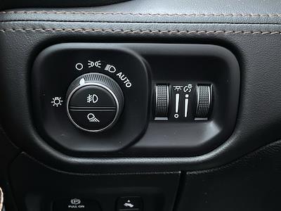 2022 Ram 1500 Crew Cab 4WD Pickup for sale #2232316 - photo 2