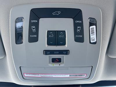 2024 Toyota Sienna FWD Minivan for sale #2487508 - photo 1