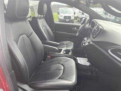 2025 Chrysler Pacifica FWD Minivan for sale #2544626 - photo 2
