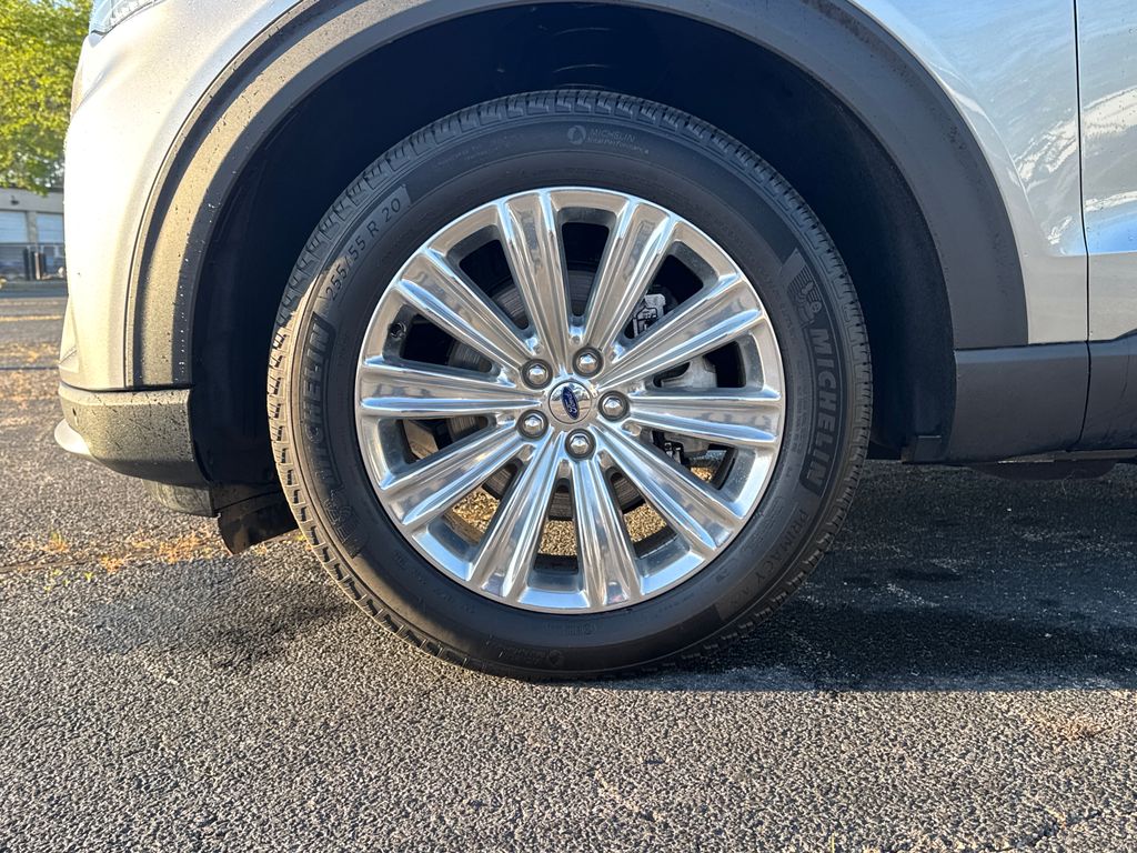 Used 2025 Ford Explorer - photo 22