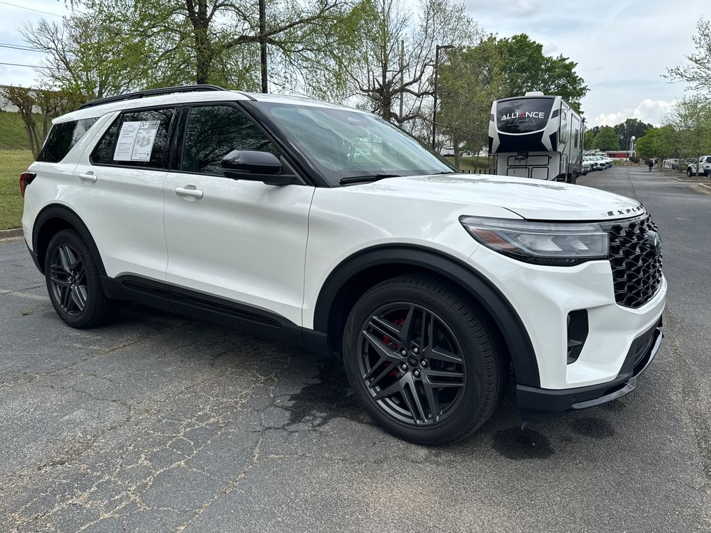 Used 2025 Ford Explorer - photo 1