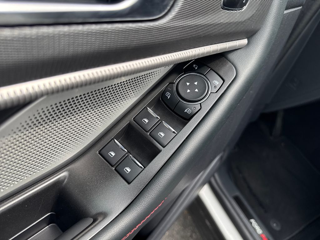 Used 2025 Ford Explorer - photo 7