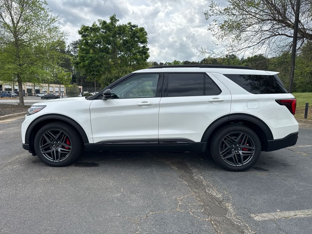 Used 2025 Ford Explorer - photo 22