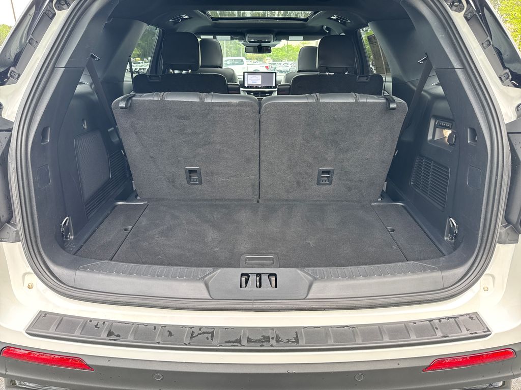 Used 2025 Ford Explorer - photo 32
