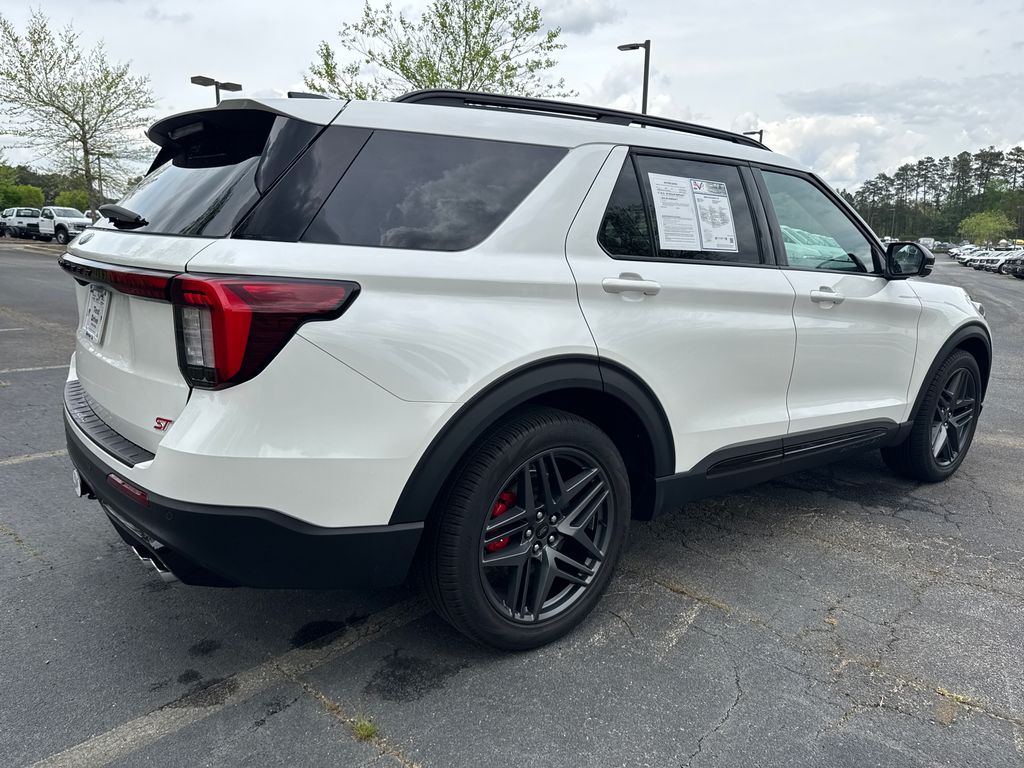 Used 2025 Ford Explorer - photo 2