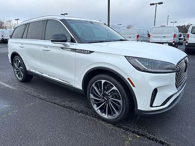 Used 2025 Lincoln Aviator - photo 1