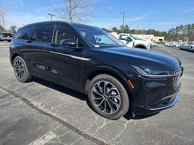 Used 2025 Lincoln Nautilus - photo 1