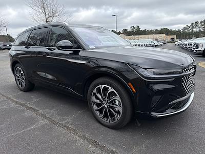 Used 2025 Lincoln Nautilus - photo 1