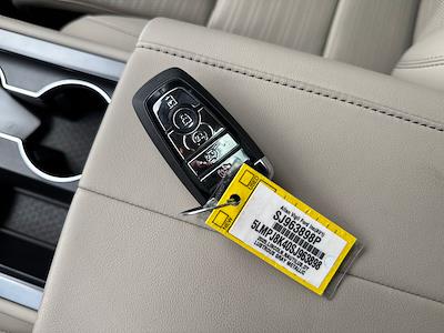 Used 2025 Lincoln Nautilus - photo 1