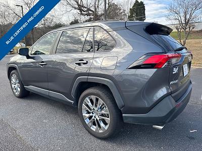 Used 2019 Toyota RAV4 - photo 1