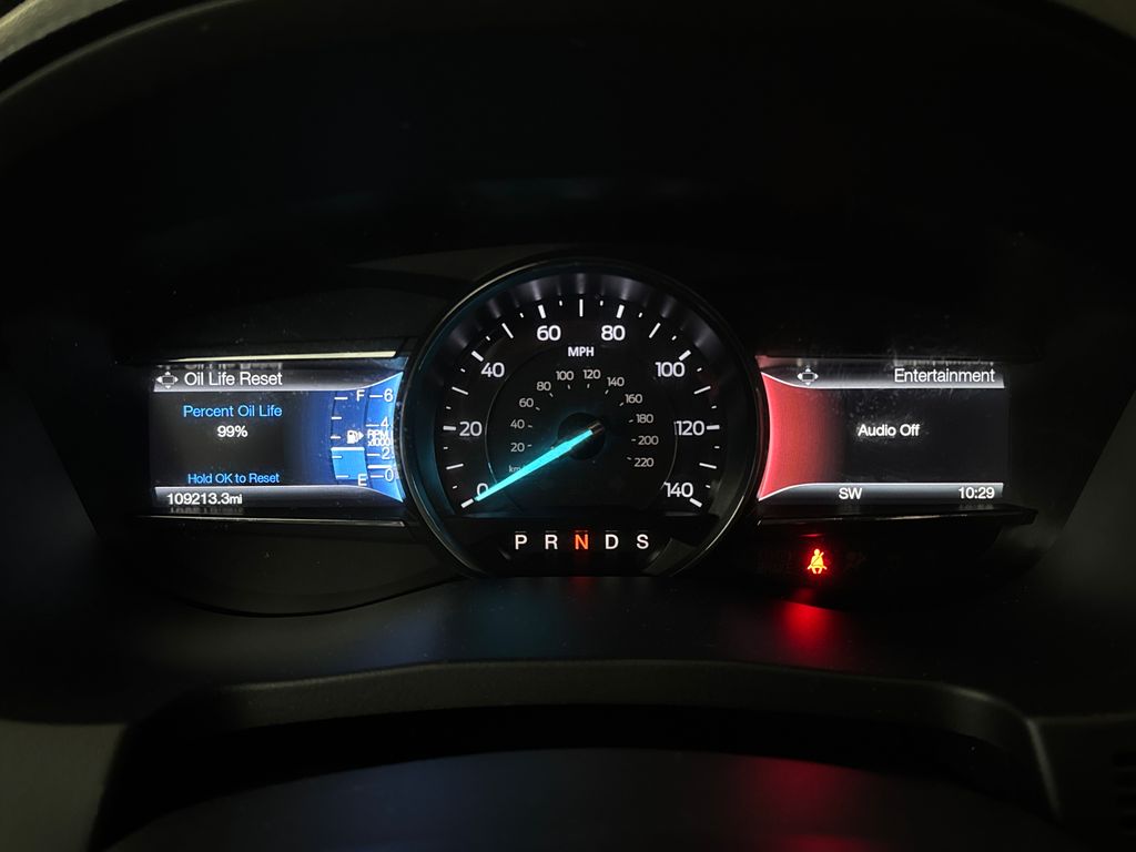 Used 2017 Ford Explorer - photo 2