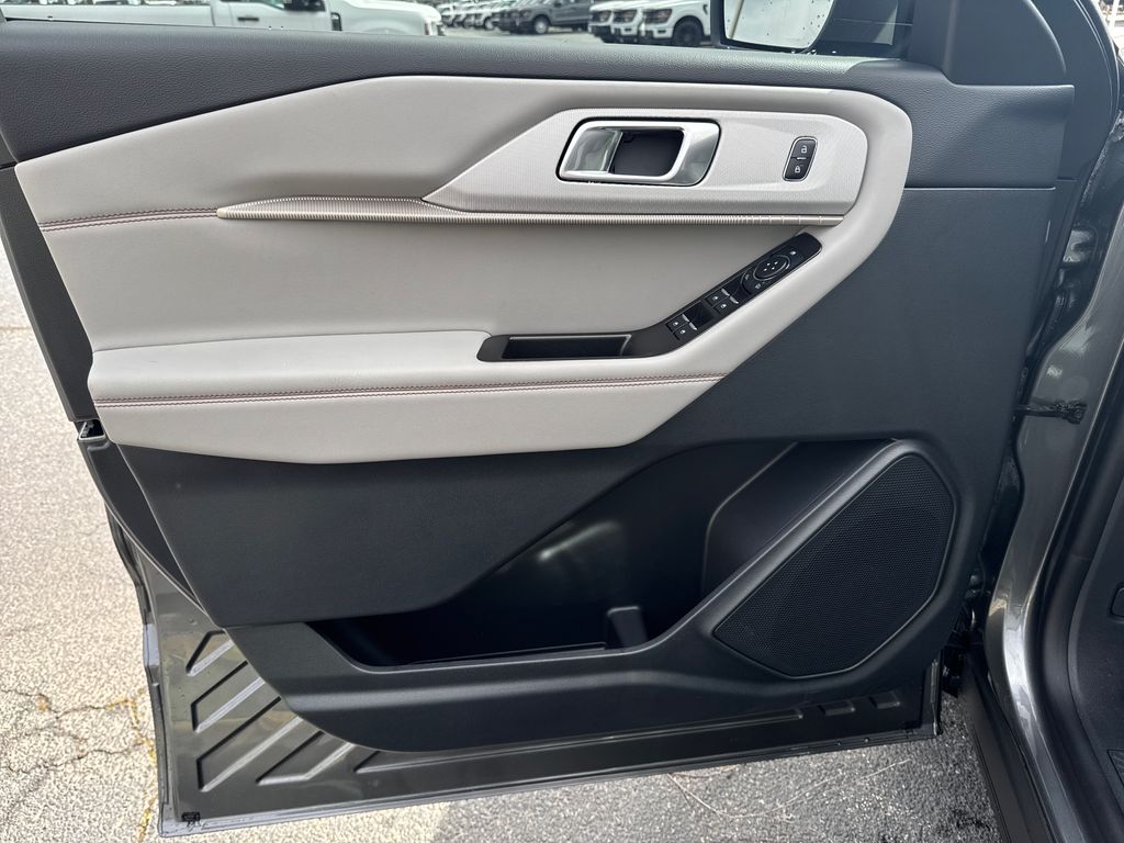 New 2026 Ford Explorer - photo 23