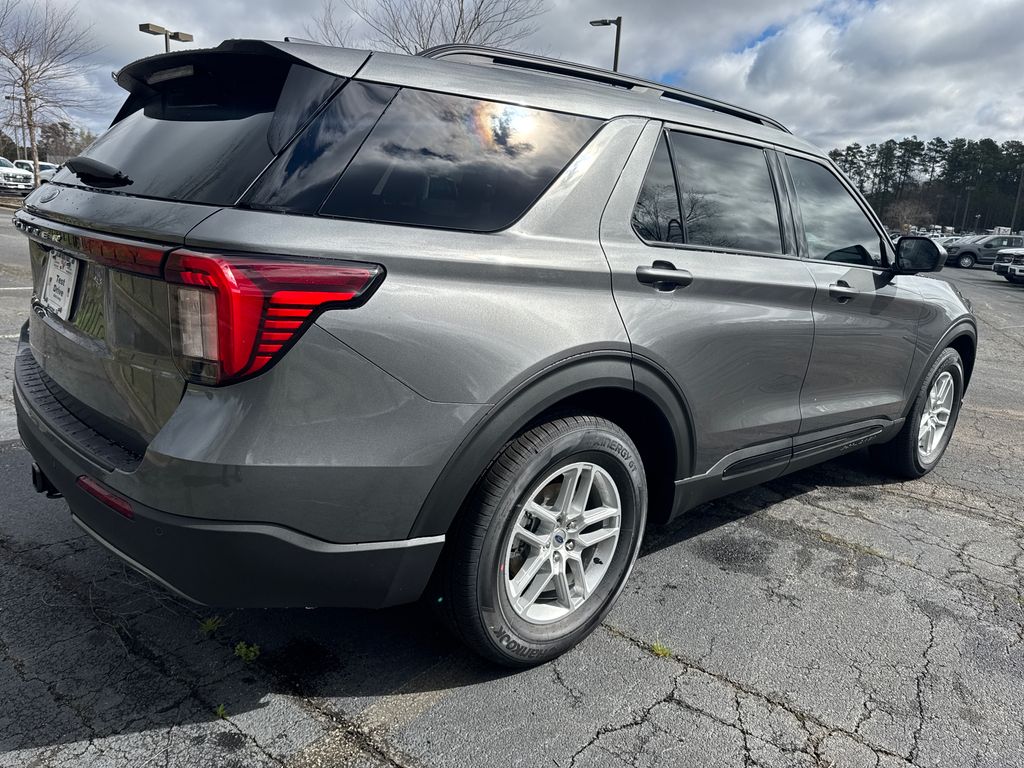 New 2026 Ford Explorer - photo 2