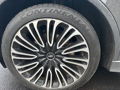 Used 2022 Lincoln Aviator - photo 1