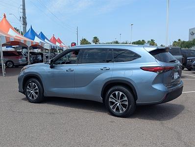 2021 Toyota Highlander FWD SUV for sale #P14154 - photo 2