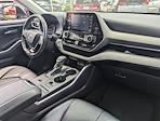 Used 2021 Toyota Highlander XLE SUV for sale #P14154 - photo 12