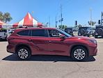 Used 2023 Toyota Highlander XLE SUV for sale #P14198 - photo 6