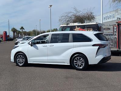 Used 2025 Toyota Sienna LE Minivan for sale #P14555 - photo 2