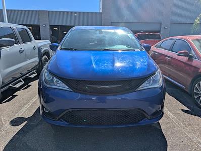 Used 2020 Chrysler Pacifica - photo 1