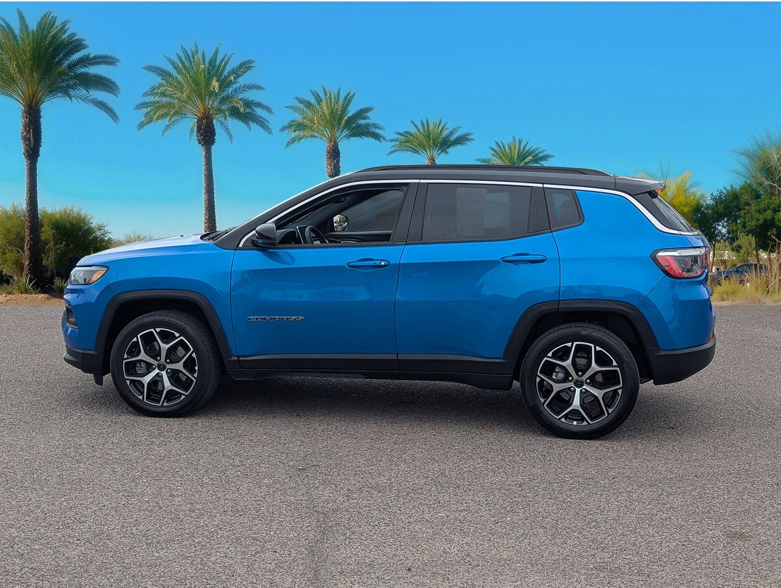 Used 2025 Jeep Compass - photo 1