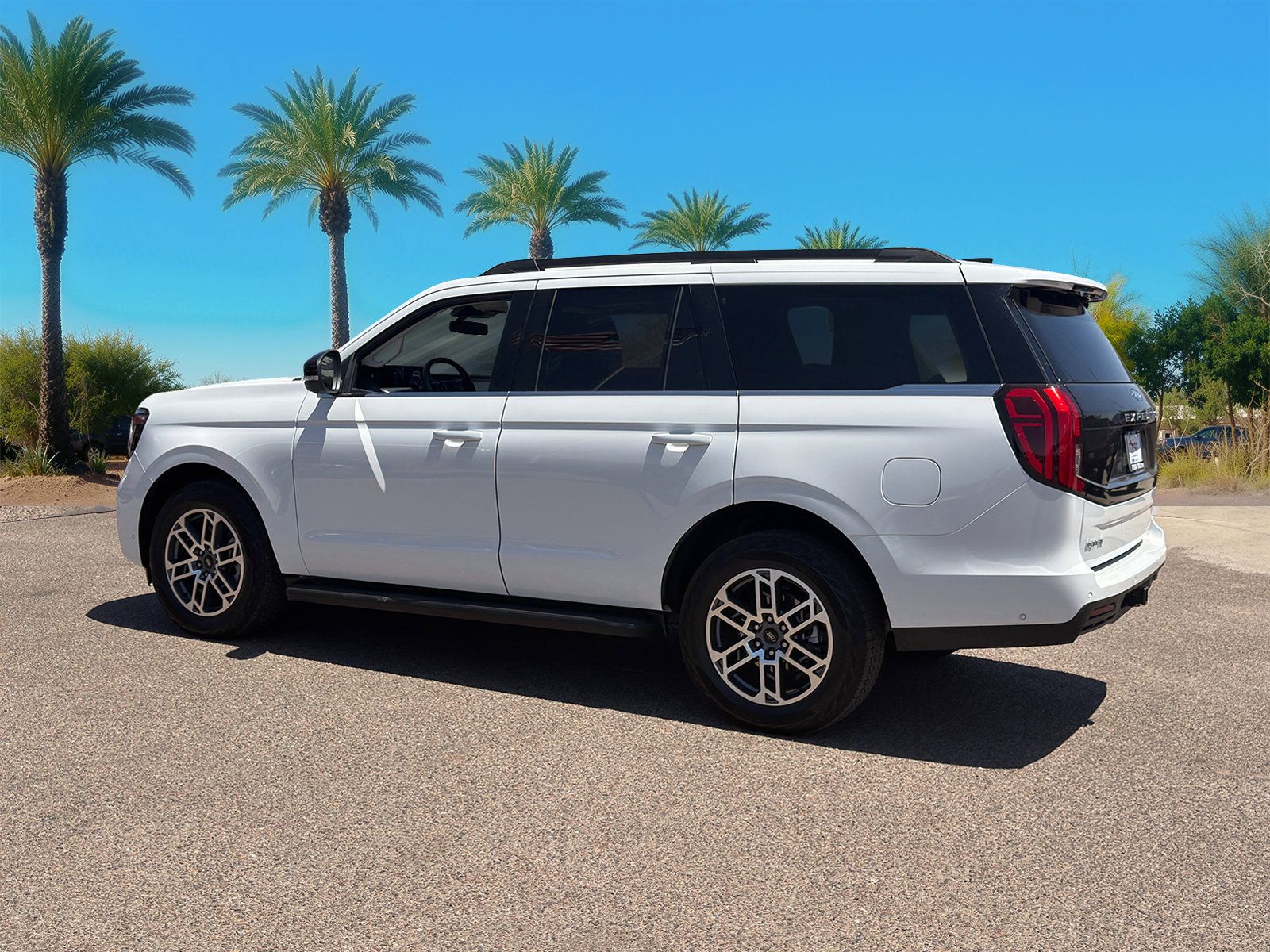 Used 2025 Ford Expedition - photo 27