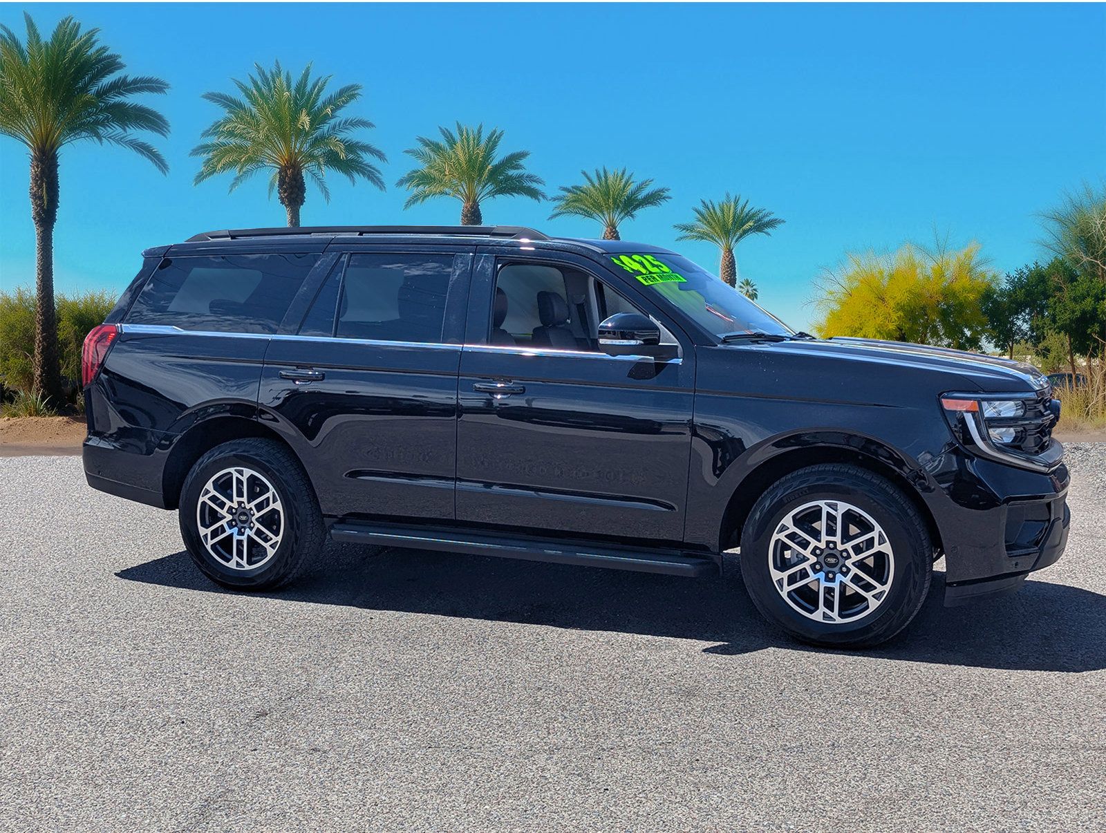 Used 2025 Ford Expedition - photo 1