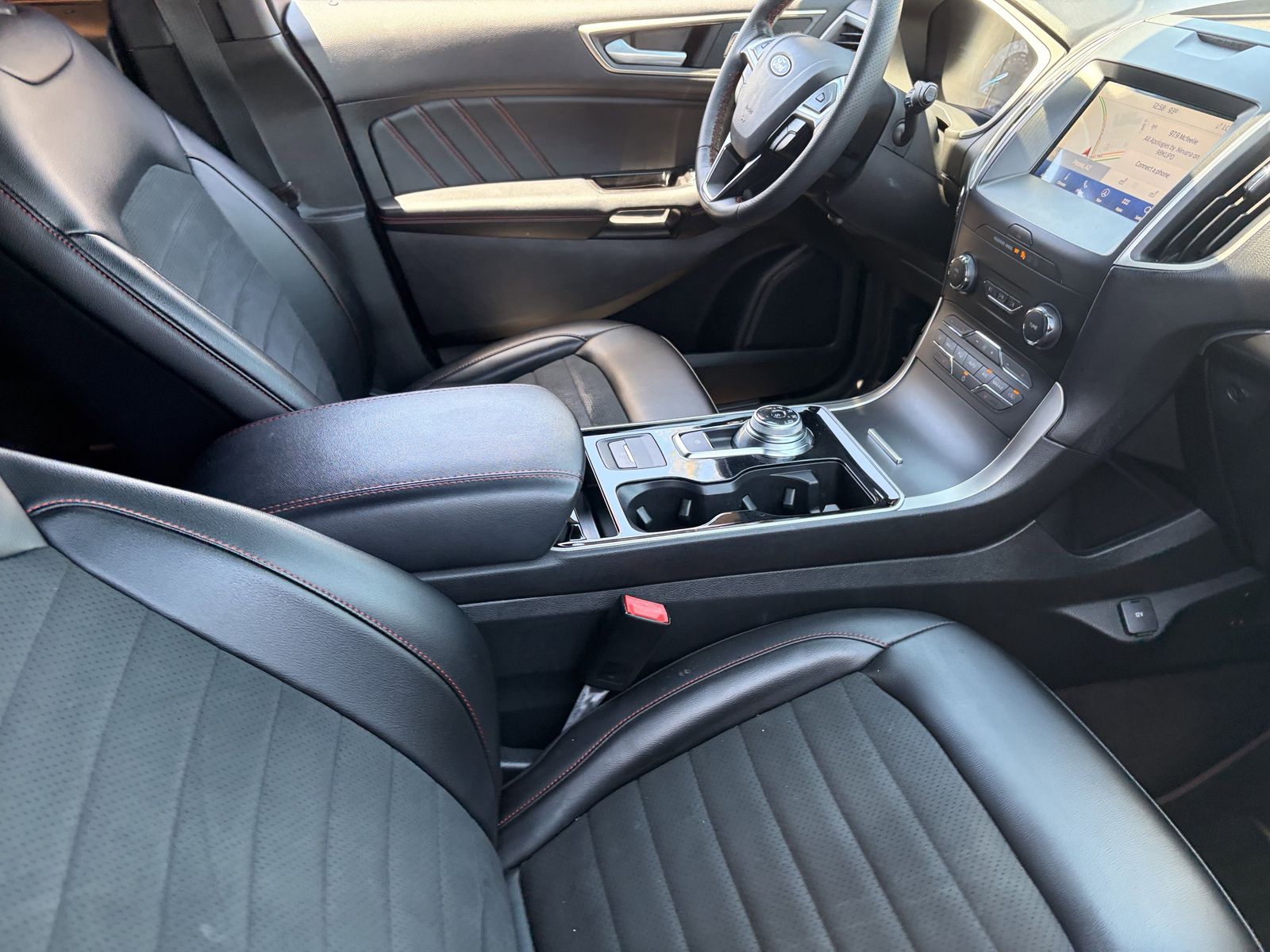 Used 2020 Ford Edge - photo 6