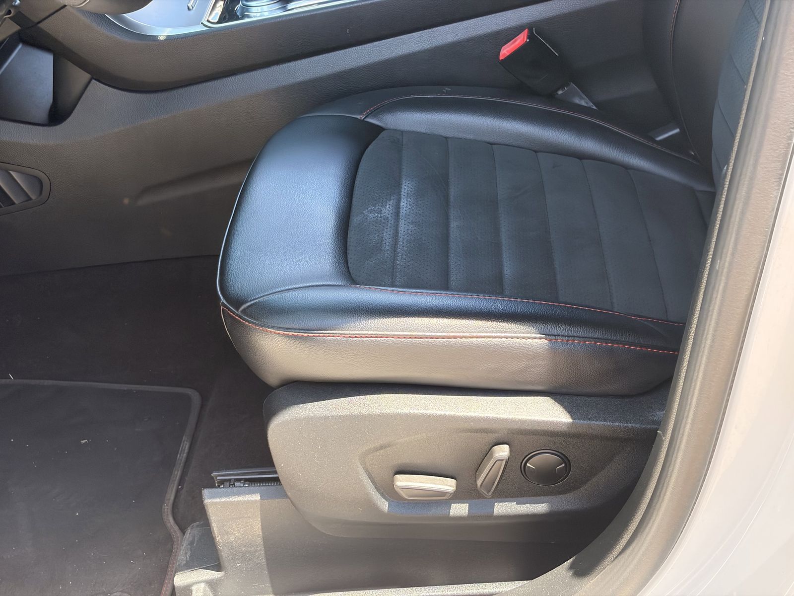 Used 2020 Ford Edge - photo 15