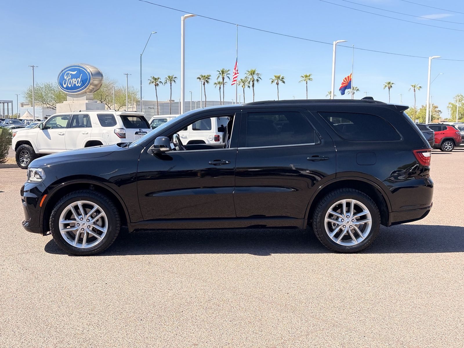 Used 2025 Dodge Durango - photo 2