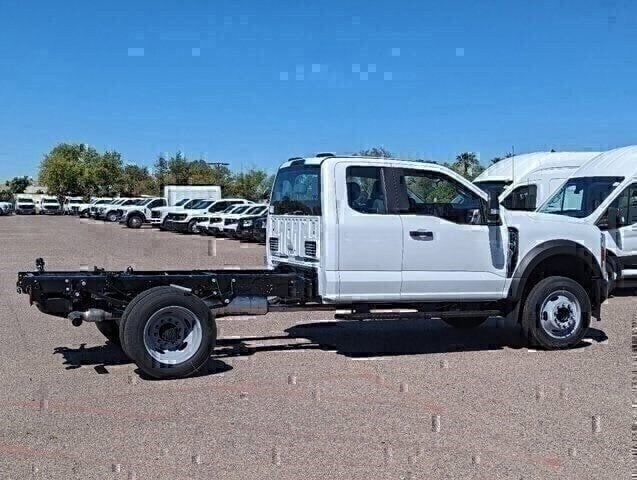 2024 Ford F-450 Super Duty Chassis Cab