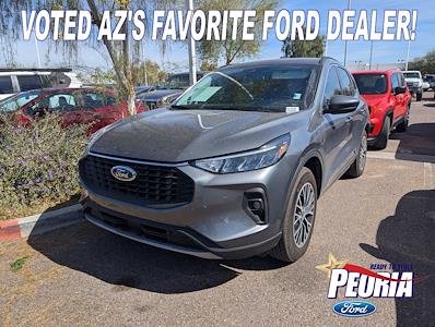 Used 2025 Ford Escape - photo 1