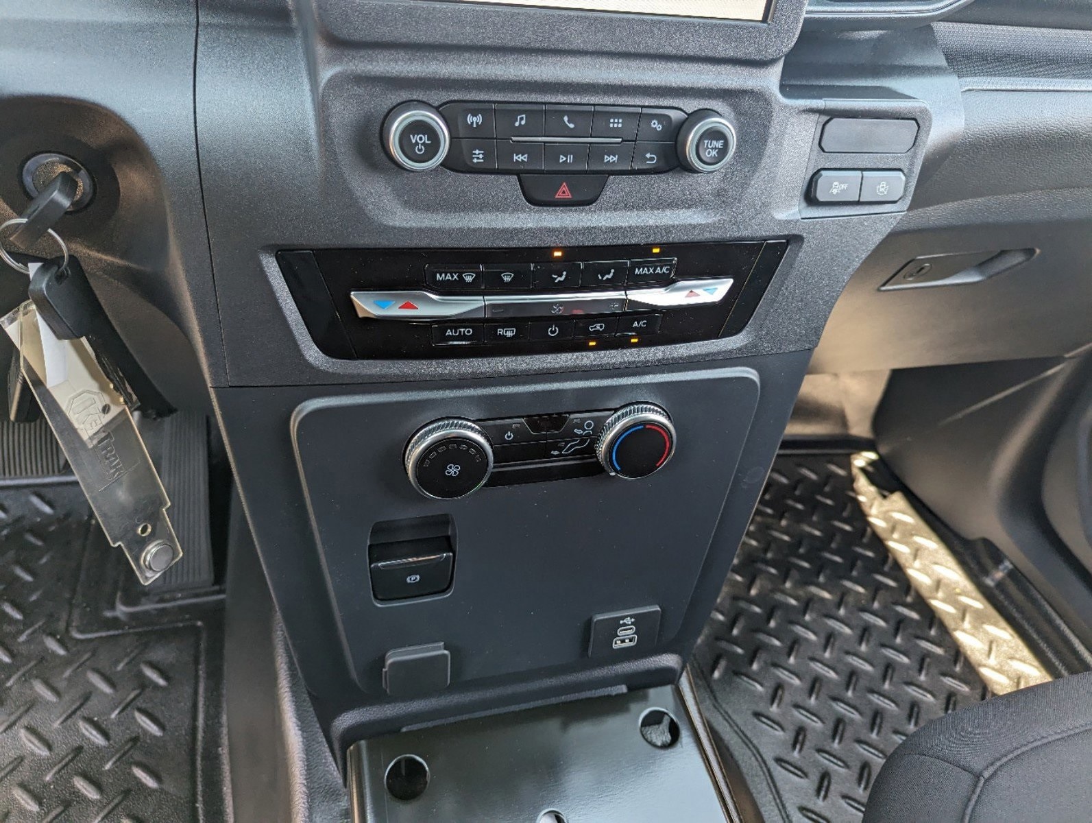 New 2025 Ford Police Interceptor Utility - photo 19