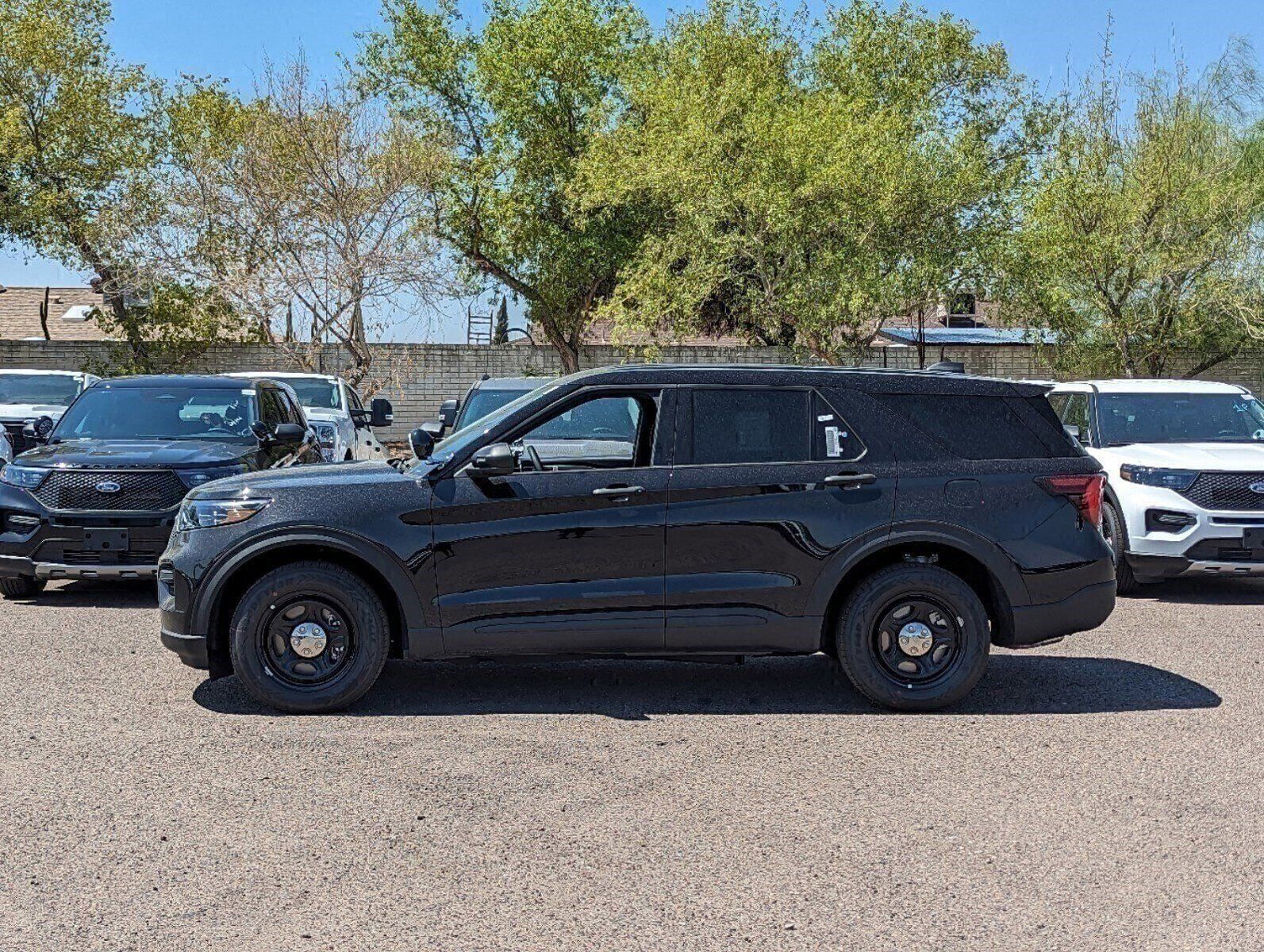 New 2025 Ford Police Interceptor Utility - photo 5