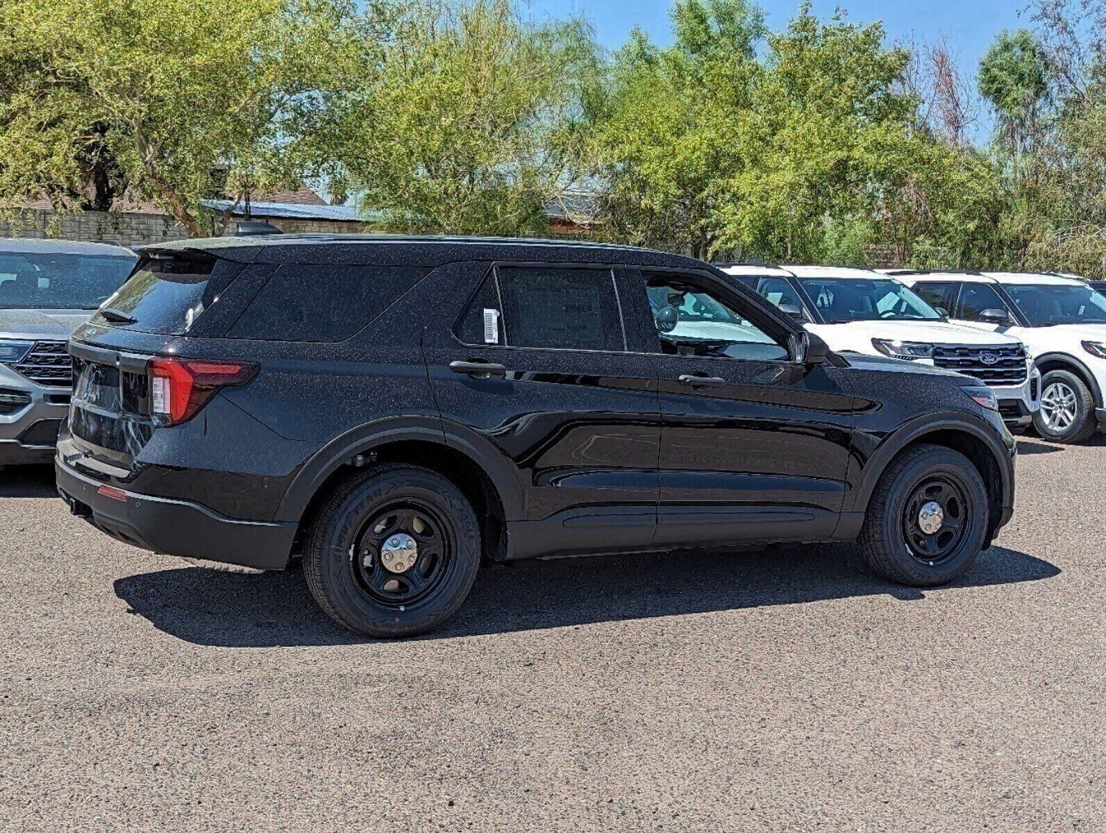 New 2025 Ford Police Interceptor Utility - photo 2